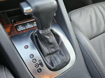 VOLKSWAGEN JETTA 1.9 TDI DSG 7 TREPTE