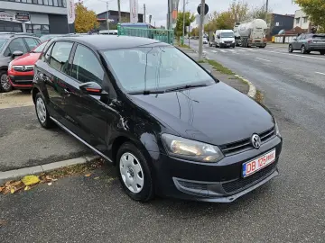 VOLKSWAGEN POLO 1.2