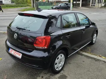 VOLKSWAGEN POLO 1.2