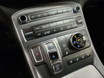 Santa Fe Signature 4WD Leder HUD 360 Cam 4xSHZ