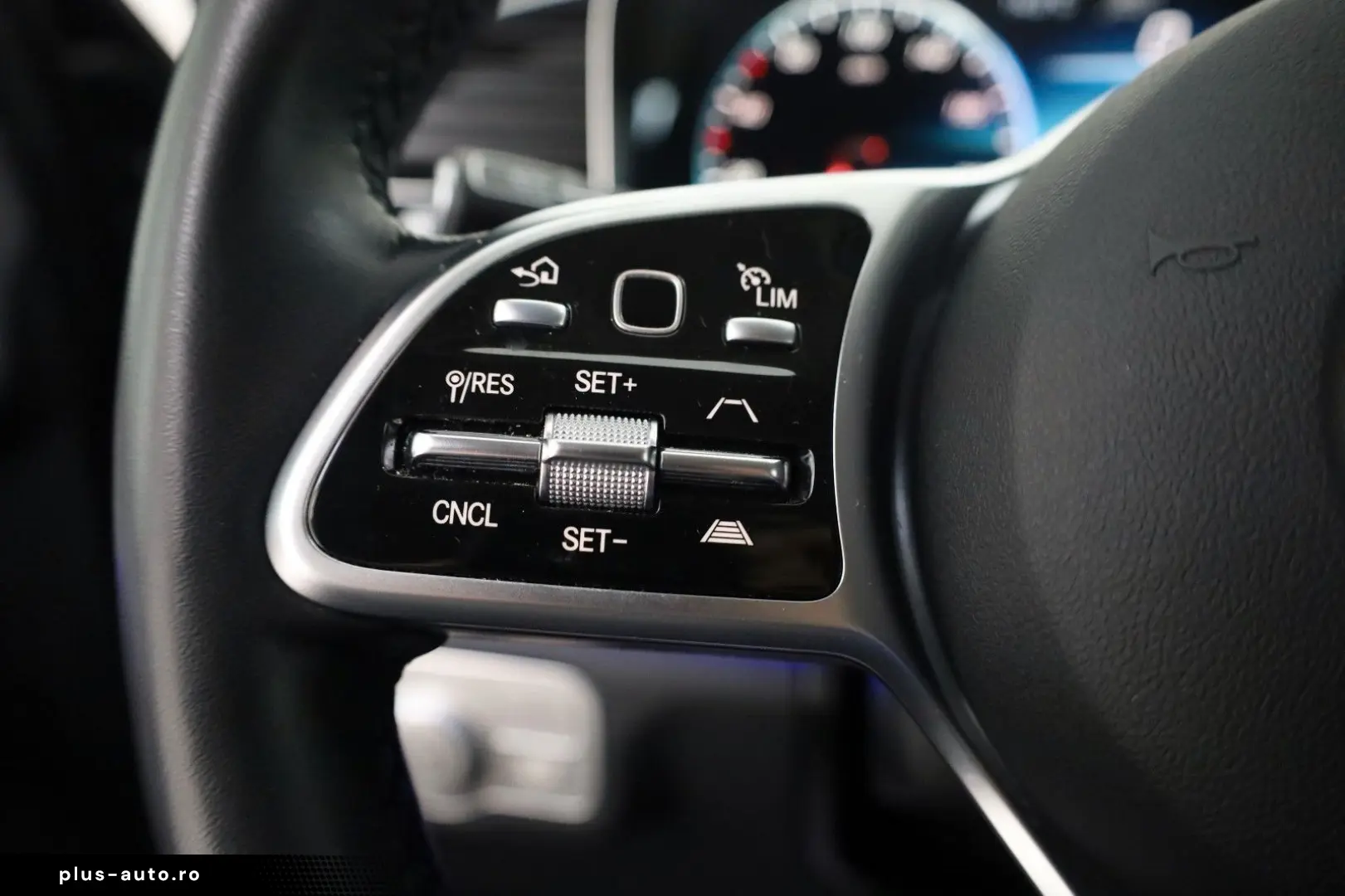 GLE 350e 4M AMG Line Leder Navi Park Night-P AHK