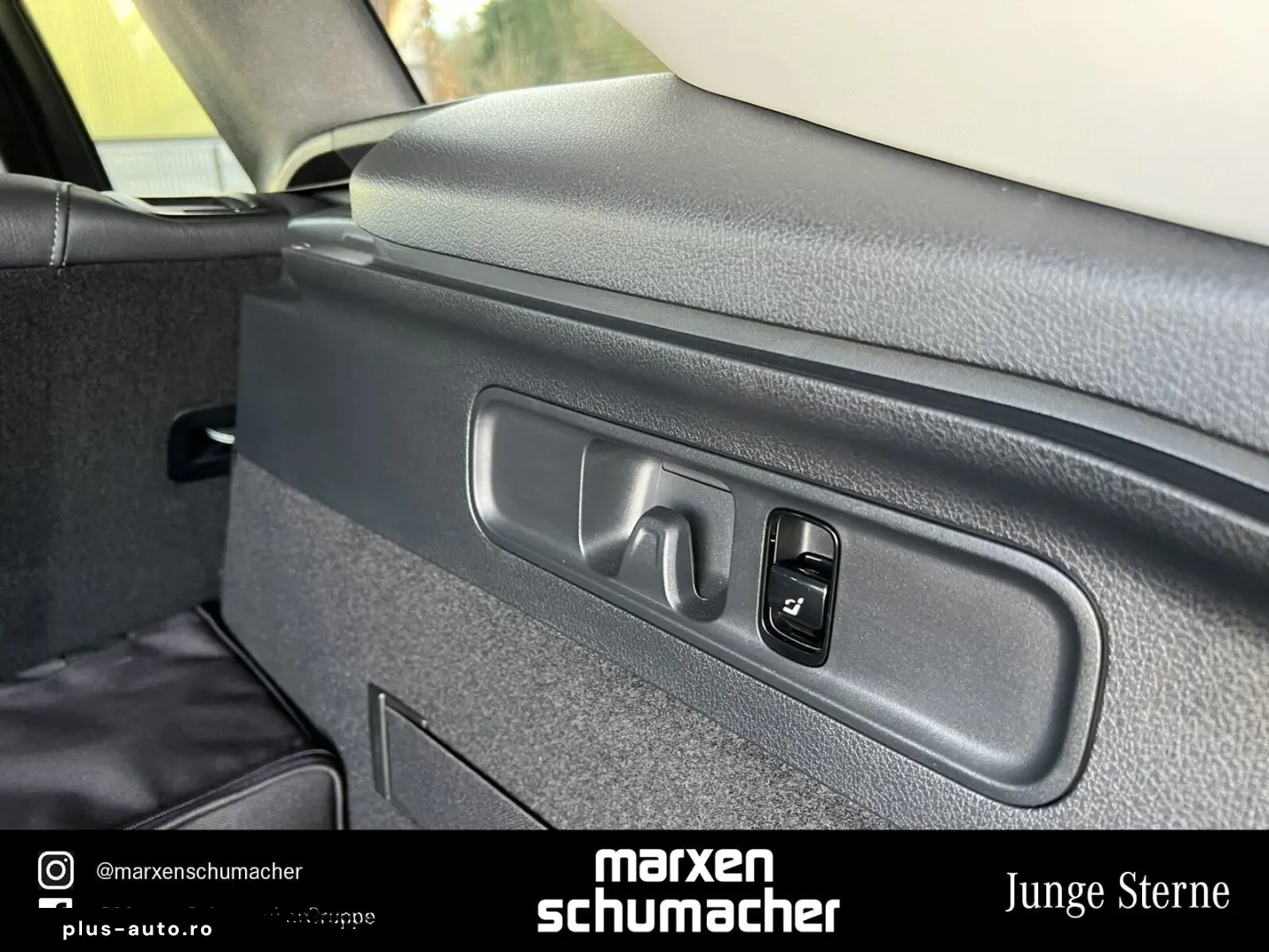 GLC 300 e 4M AMG AHK DIGITAL AdvSound Memory Win