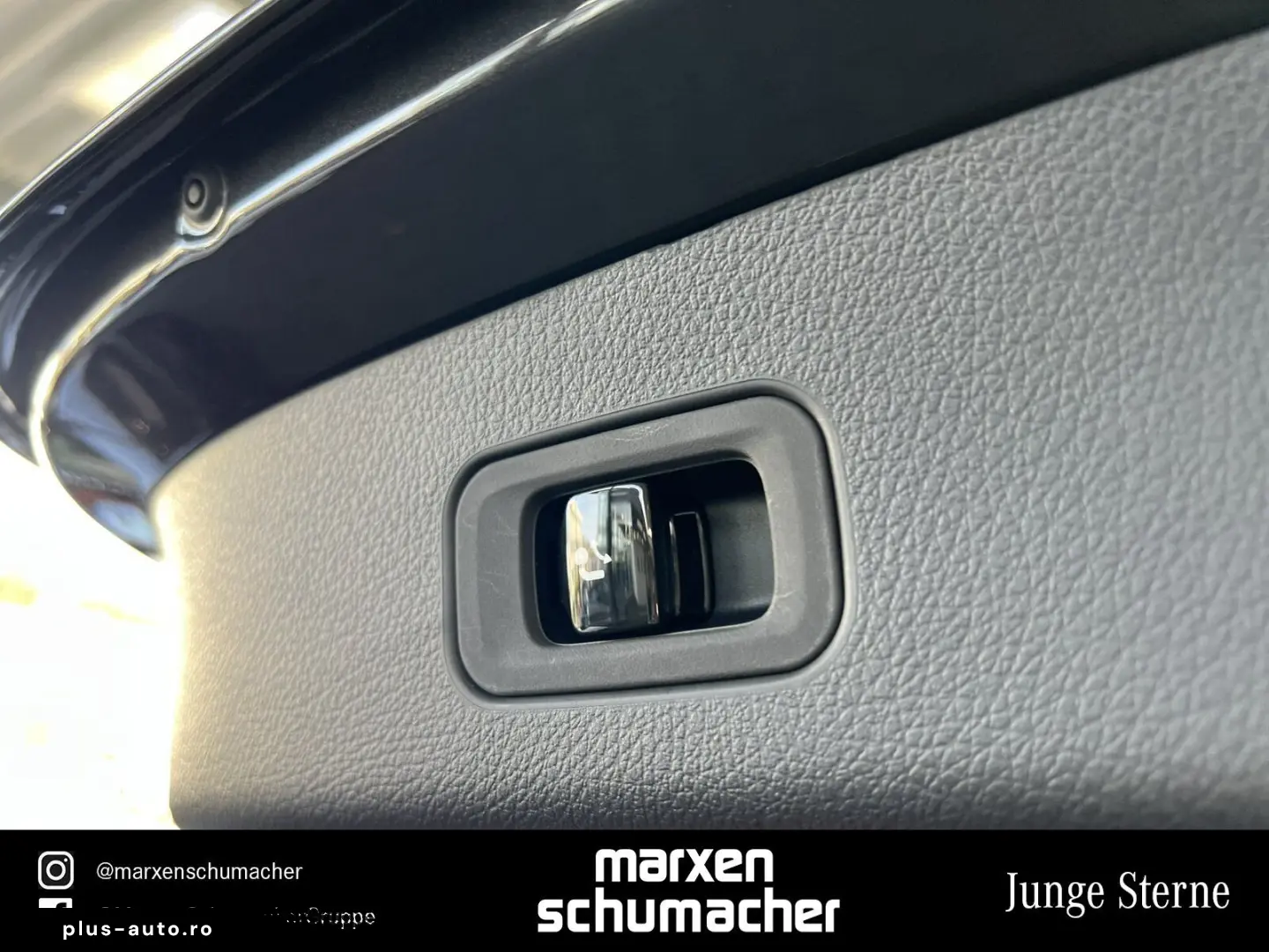 GLC 300 e 4M AMG AHK DIGITAL AdvSound Memory Win