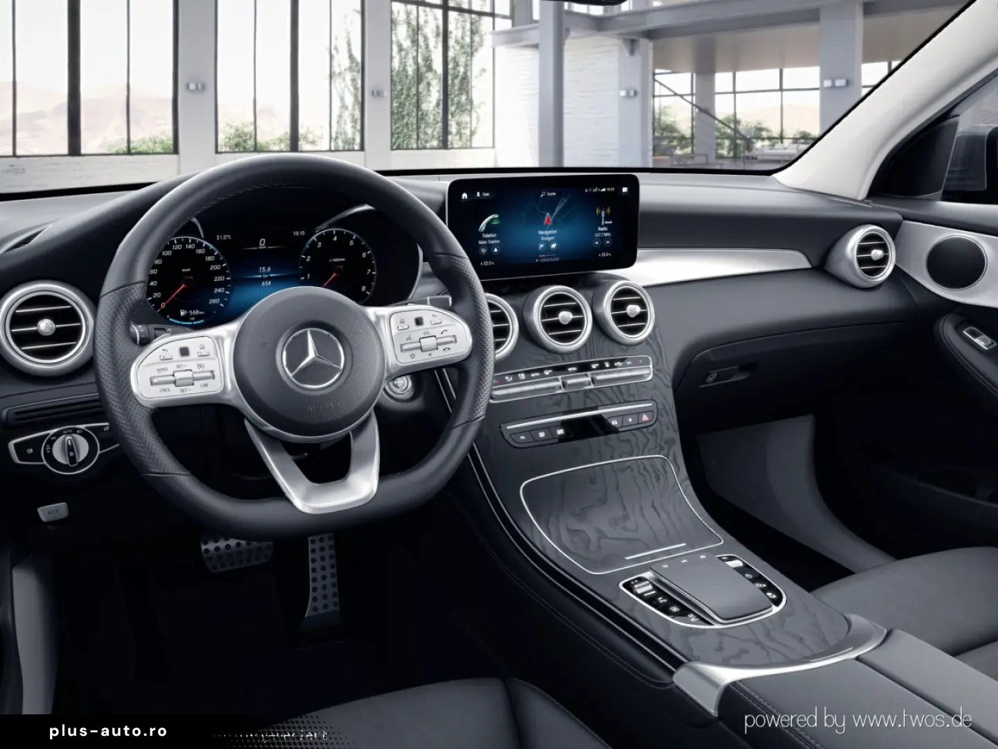 GLC 300 e 4MATIC  AMG PANO KAMERA STHZ LED