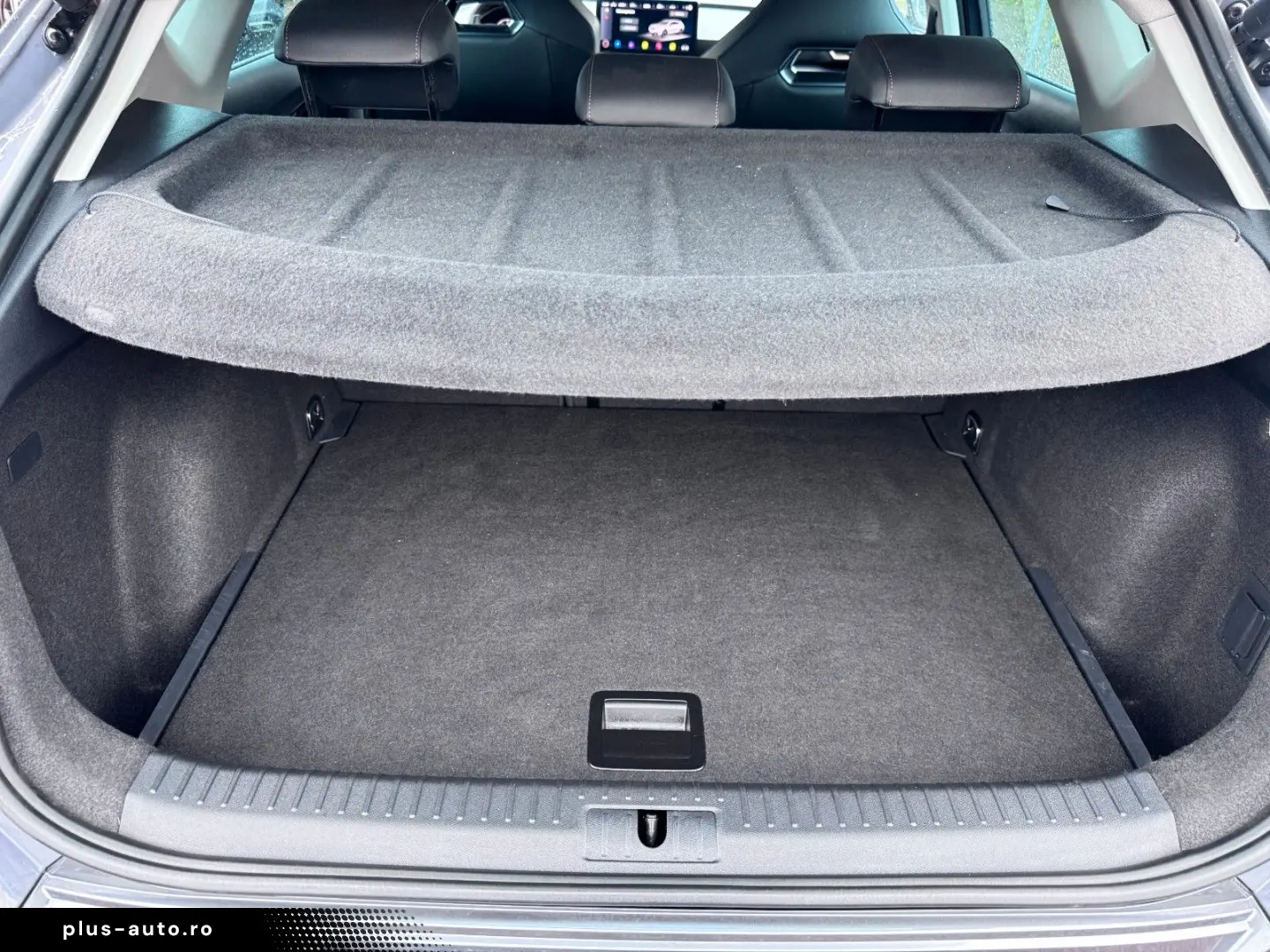 Formentor SPORTSITZE KAMERA ELHECKKLAPPE DCC