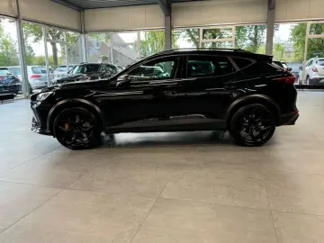 Formentor VZ5 4Drive DSG Pano Navi Beats LED