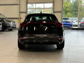 Formentor VZ5 4Drive DSG Pano Navi Beats LED