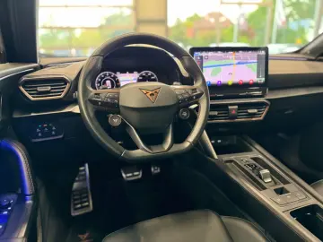 Formentor VZ5 4Drive DSG Pano Navi Beats LED