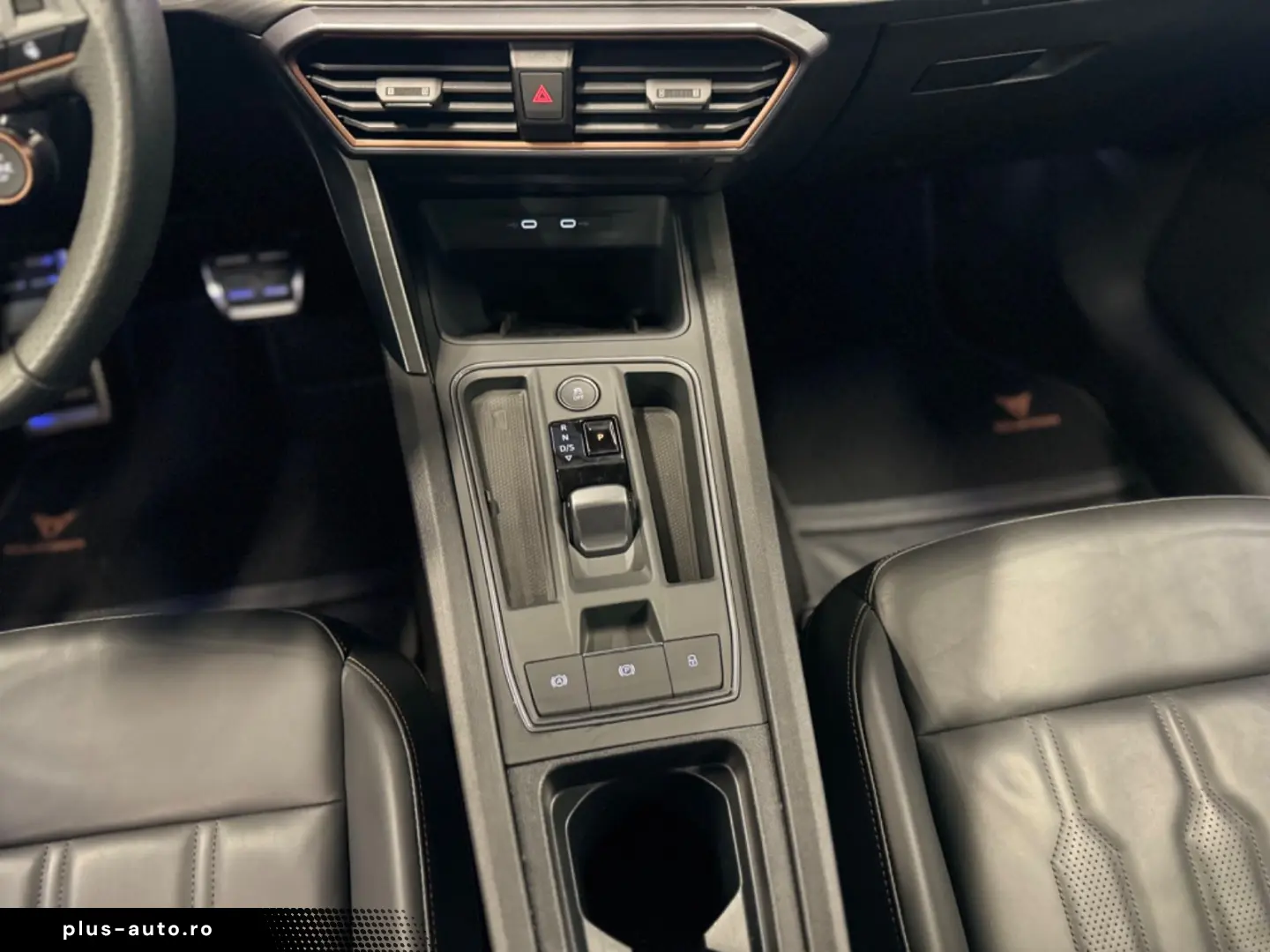 Formentor VZ5 4Drive DSG Pano Navi Beats LED