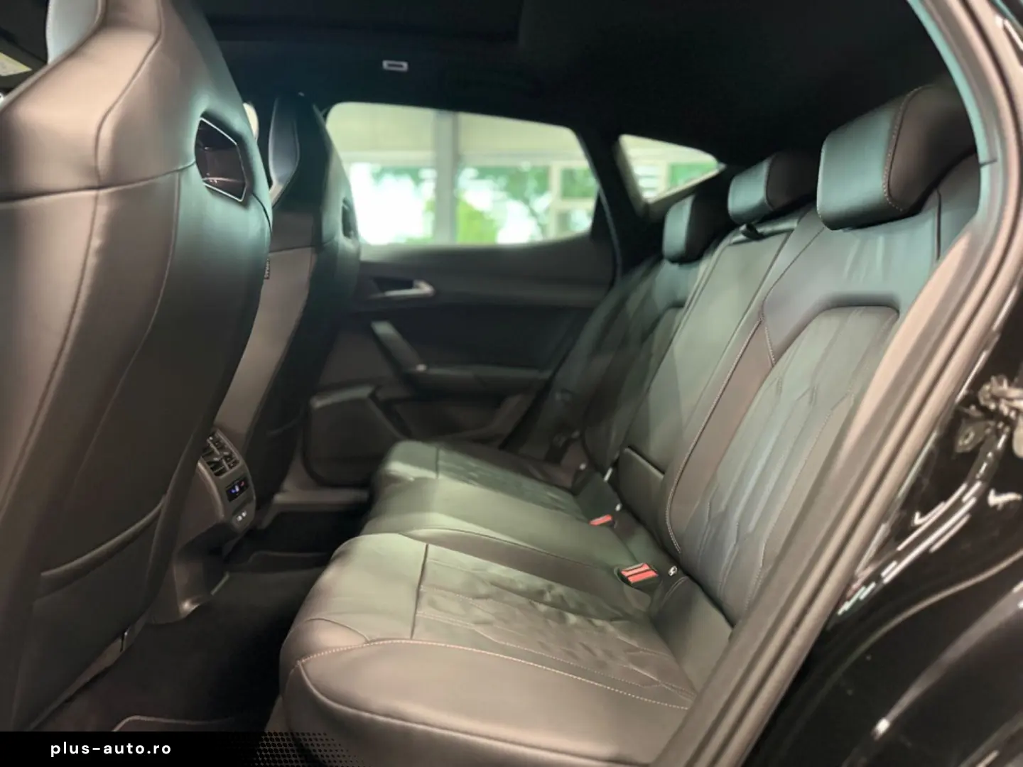 Formentor VZ5 4Drive DSG Pano Navi Beats LED