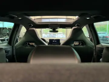 Formentor VZ5 4Drive DSG Pano Navi Beats LED