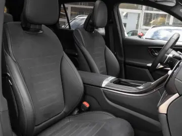 GLC 300 d 4M AMG Digital Pano AHK 360 Night 20''