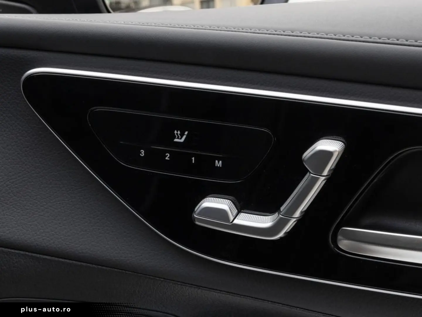 GLC 300 d 4M AMG Digital Pano AHK 360 Night 20''