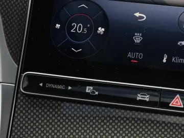 GLC 300 d 4M AMG Digital Pano AHK 360 Night 20''