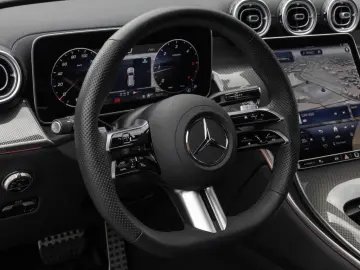 GLC 300 d 4M AMG Digital Pano AHK 360 Night 20''