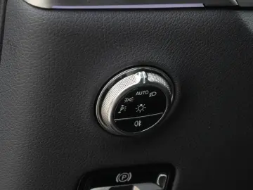 GLC 300 d 4M AMG Digital Pano AHK 360 Night 20''