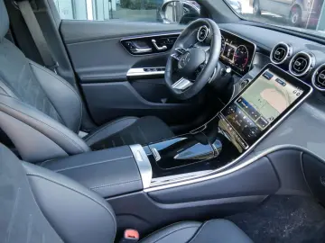 GLC 300d 4M Coupé AMG NIGHT PANO KEYL AHK MEMORY