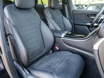 GLC 300d 4M Coupé AMG NIGHT PANO KEYL AHK MEMORY