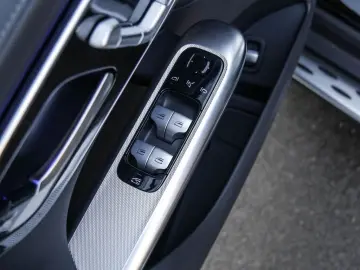 GLC 300d 4M Coupé AMG NIGHT PANO KEYL AHK MEMORY