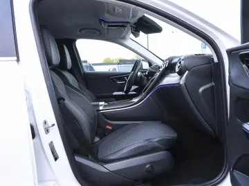 GLC 300 e 4M Avantgarde Distronic Ambiente AHK