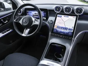 GLC 300 e 4M Avantgarde Distronic Ambiente AHK