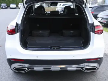 GLC 300 e 4M Avantgarde Distronic Ambiente AHK