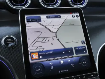 GLC 300 e 4M Avantgarde Distronic Ambiente AHK