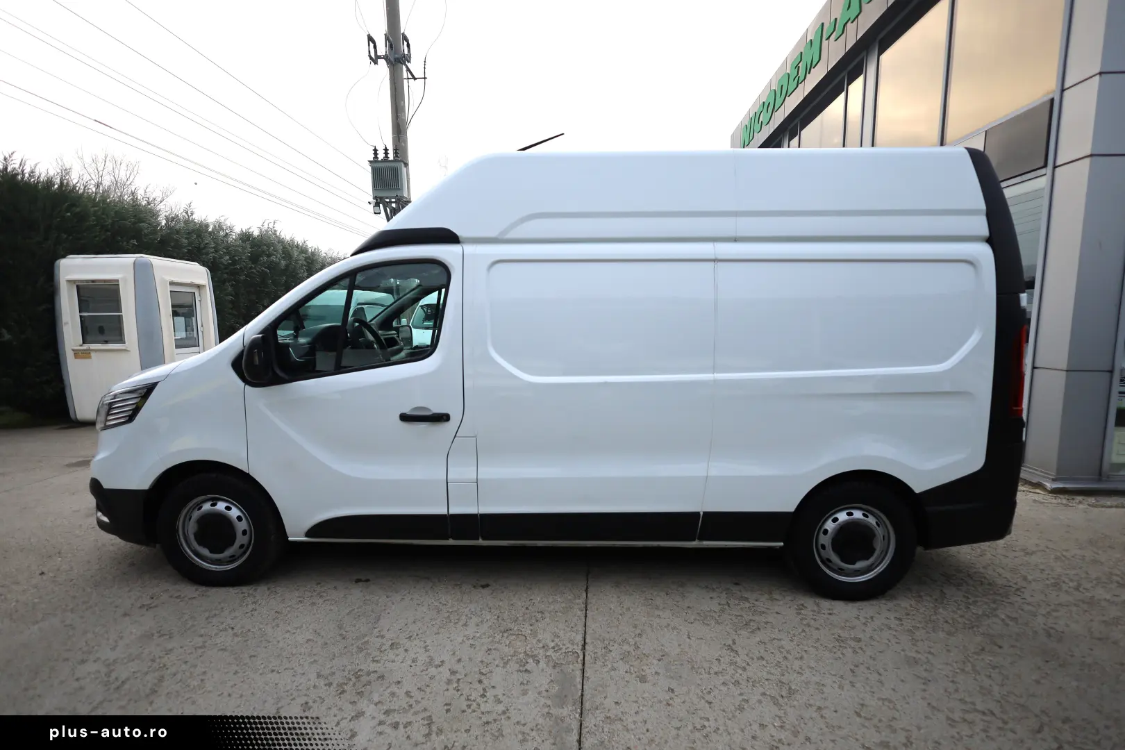 Renault Trafic L2H2 2.0 D 150Cp