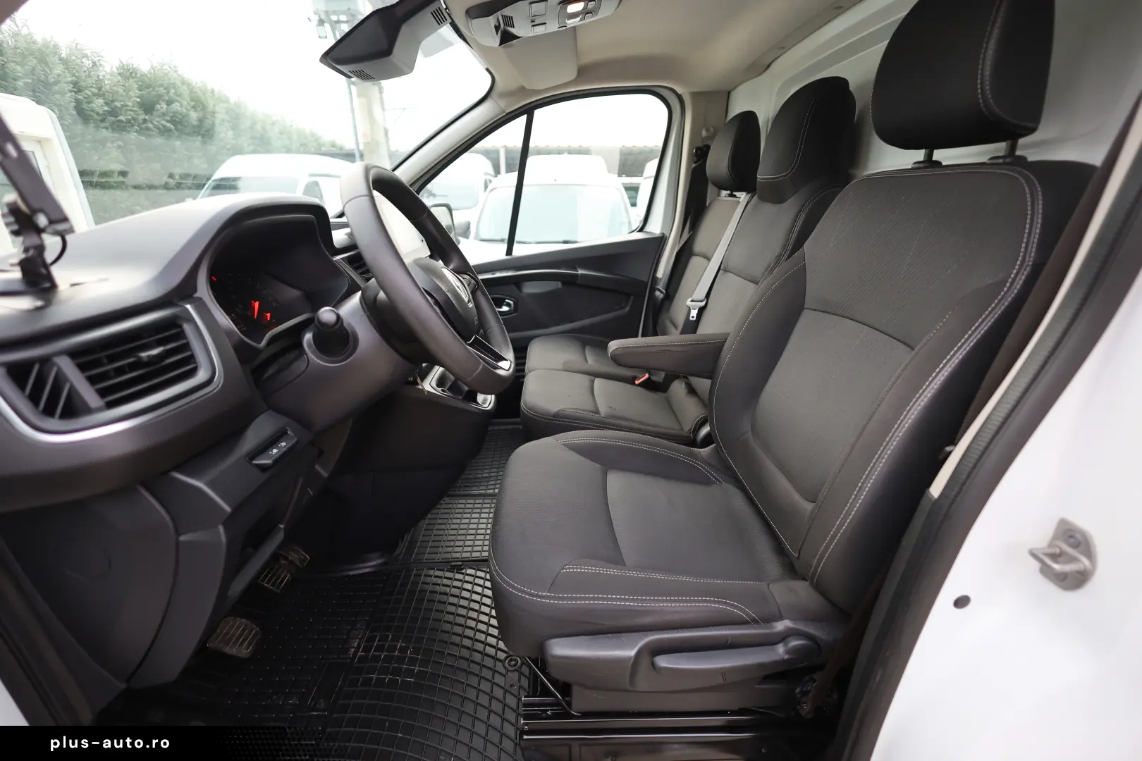 Renault Trafic L2H2 2.0 D 150Cp