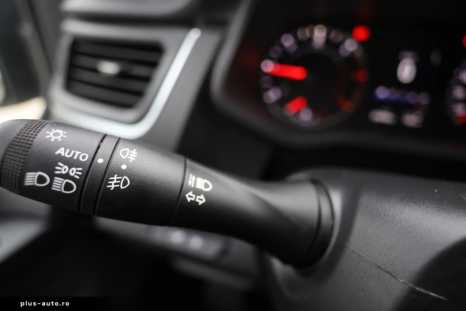 Renault Trafic L2H2 2.0 D 150Cp