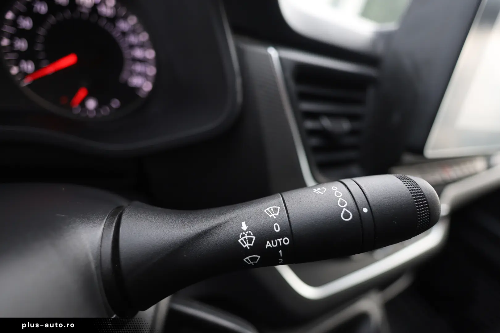 Renault Trafic L2H2 2.0 D 150Cp