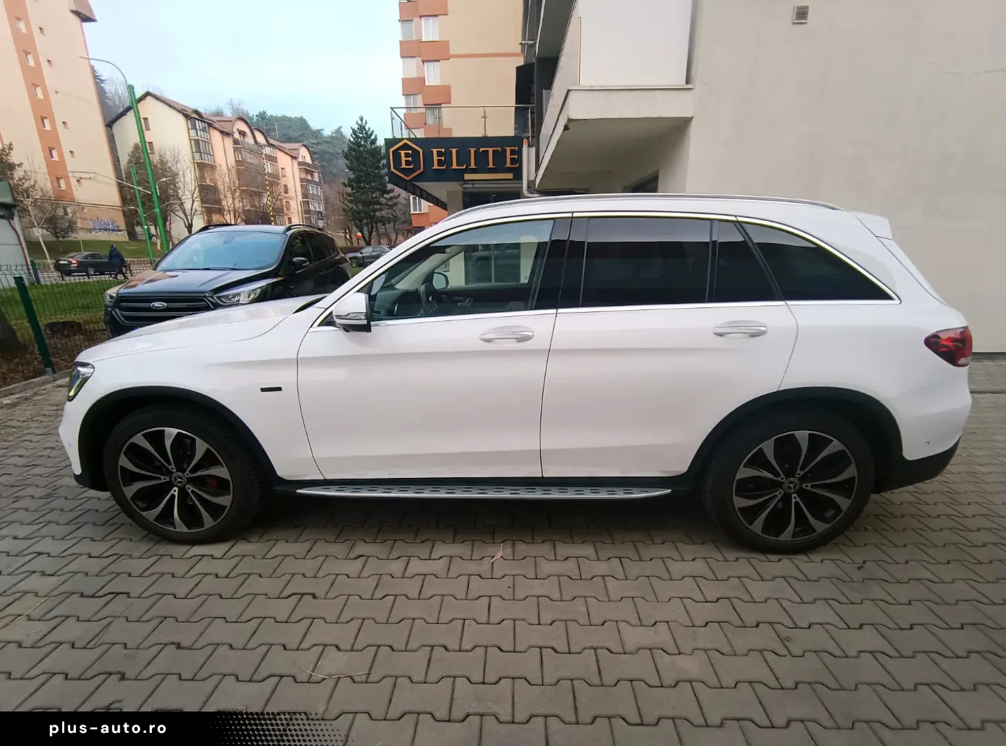 Mercedes-Benz GLC 300e 4Matic