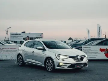 Renault Megane Techno TCe 140 EDC