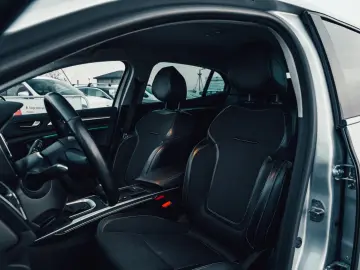 Renault Megane Techno TCe 140 EDC