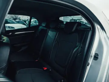 Renault Megane Techno TCe 140 EDC