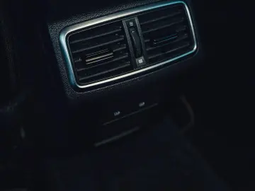 Renault Megane Techno TCe 140 EDC