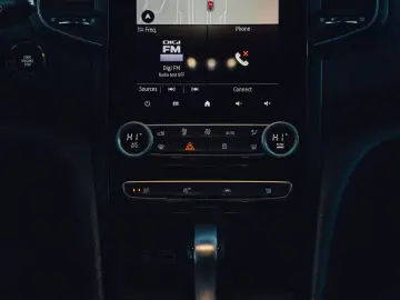 Renault Megane Techno TCe 140 EDC