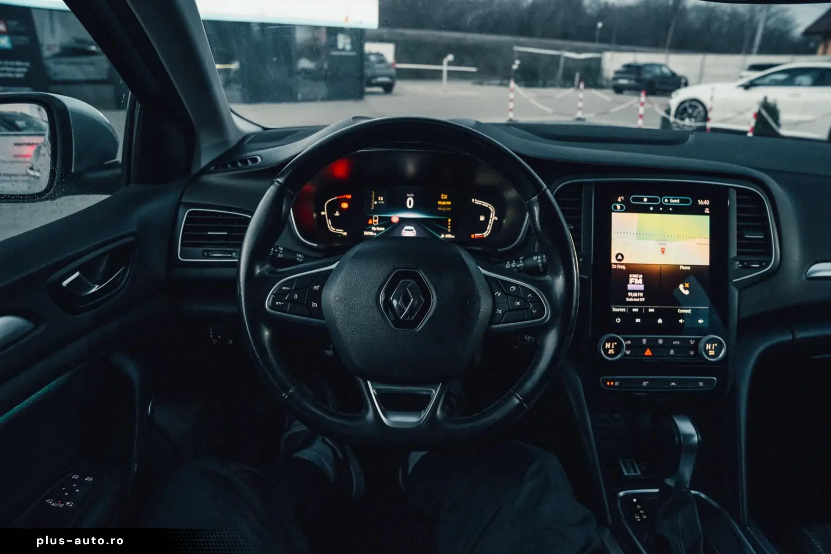 Renault Megane Techno TCe 140 EDC