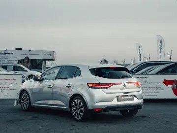 Renault Megane Techno TCe 140 EDC