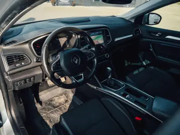 Renault Megane Estate Techno TCe 140 EDC