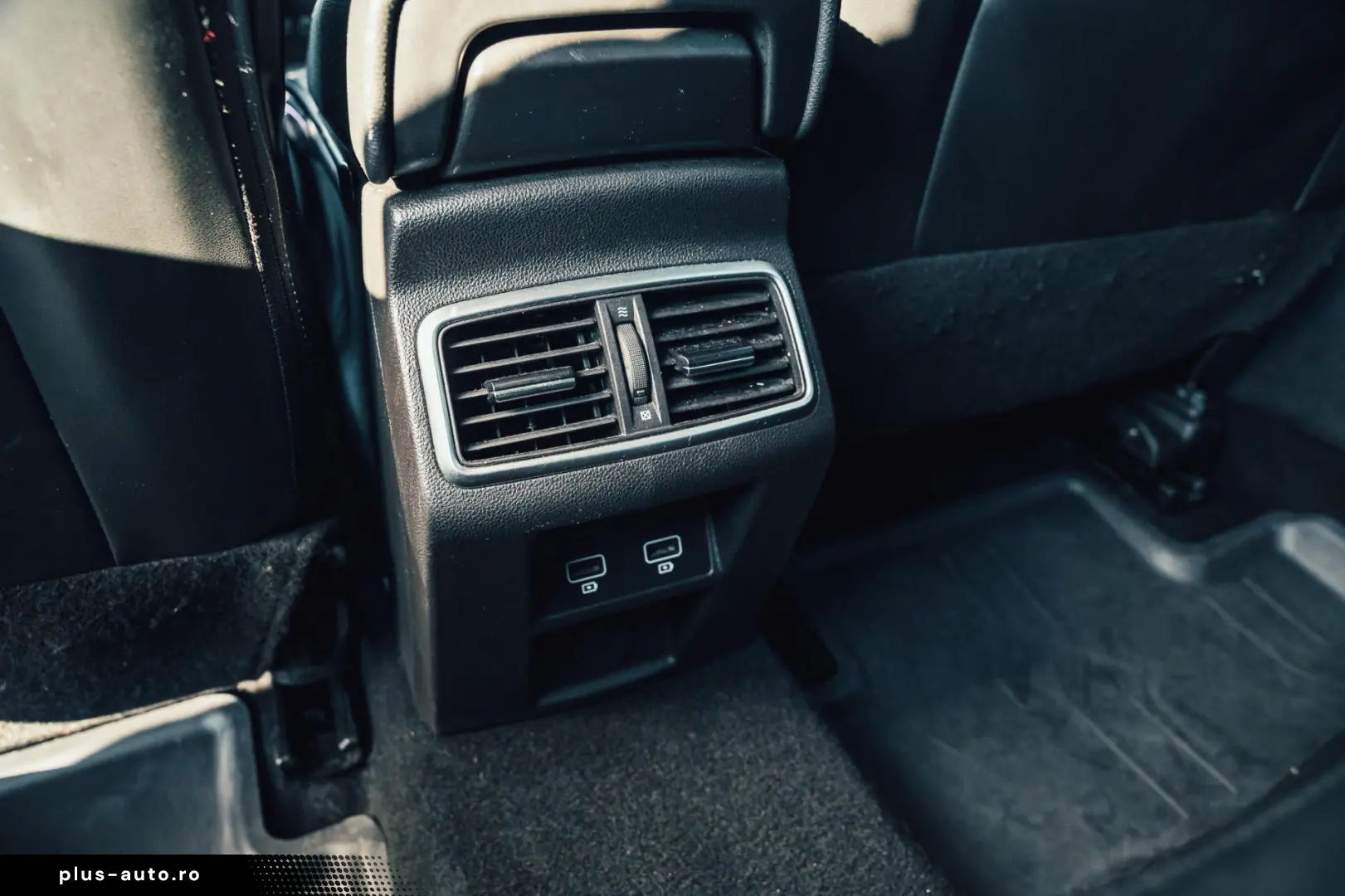 Renault Megane Estate Techno TCe 140 EDC