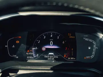 Renault Megane Estate Techno TCe 140 EDC