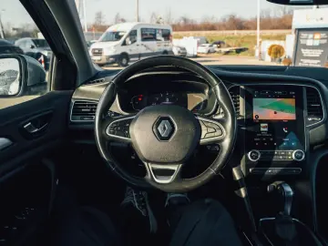 Renault Megane Estate Techno TCe 140 EDC