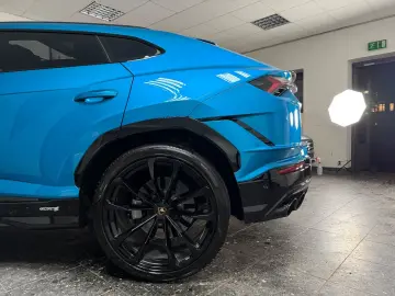 URUS S STYLE PAKET PANO MASSAGE B&O HUD PPF MY25