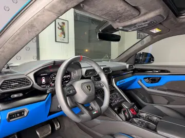 URUS S STYLE PAKET PANO MASSAGE B&O HUD PPF MY25