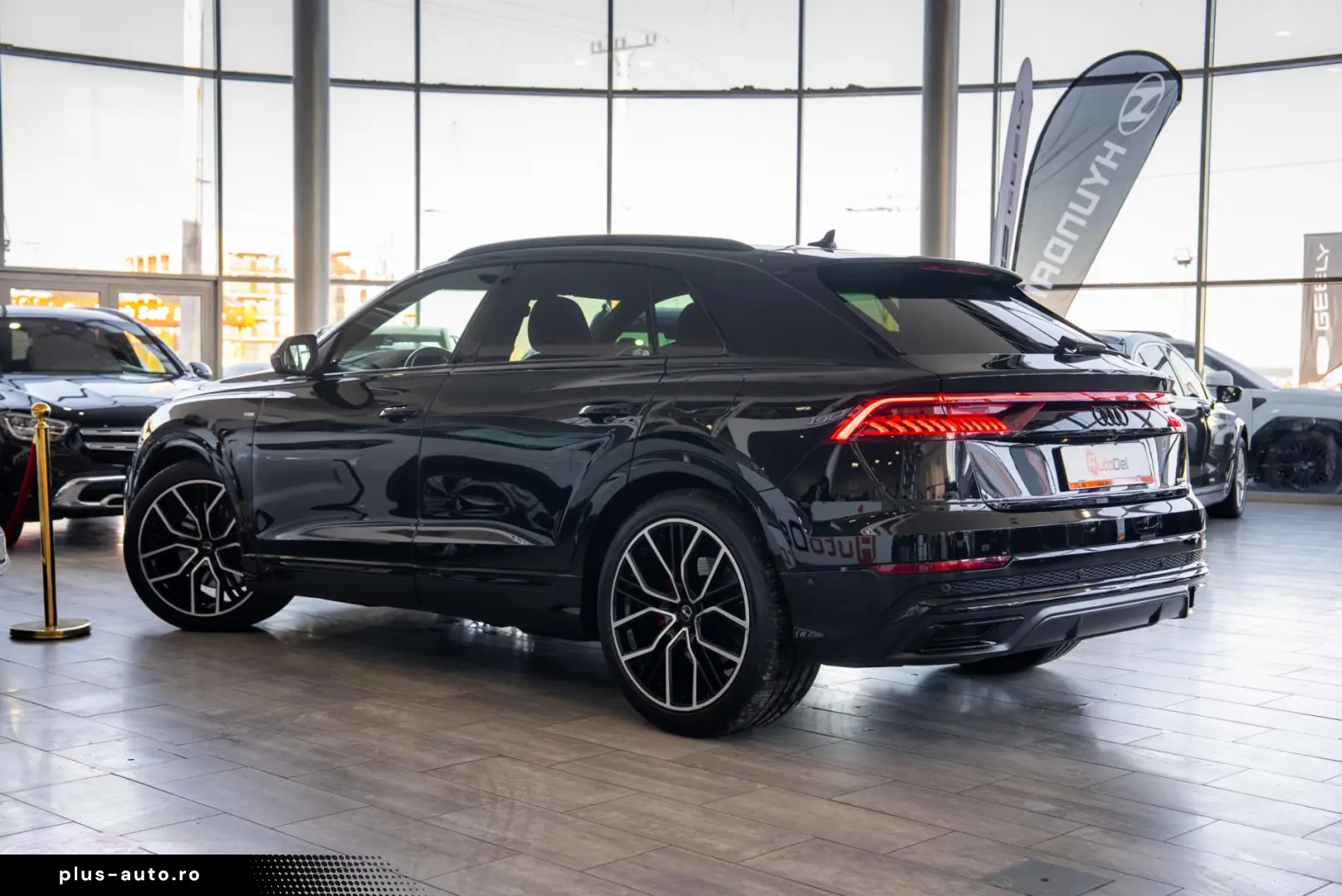 Audi Q8 55 TFSI e quattro tiptronic  S-line