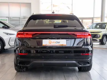 Audi Q8 55 TFSI e quattro tiptronic  S-line
