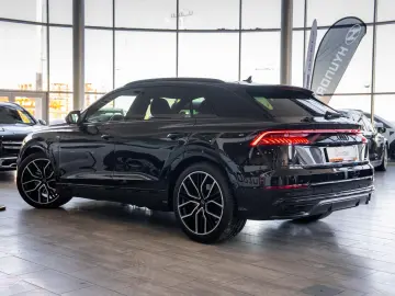 Audi Q8 55 TFSI e quattro tiptronic  S-line