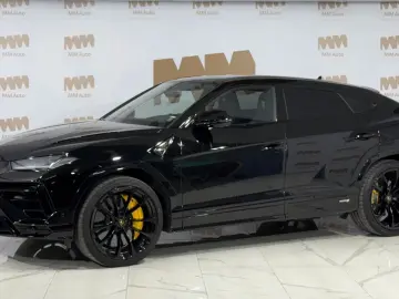 Urus 4.0 V8 Sport B&O Massage Carbon Pano