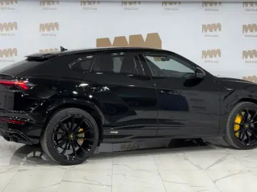 Urus 4.0 V8 Sport B&O Massage Carbon Pano